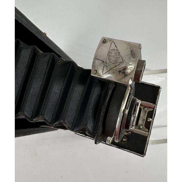 Vintage Folding Bellows Camera with Actus Lens & Leather Case - Picture 5 of 10